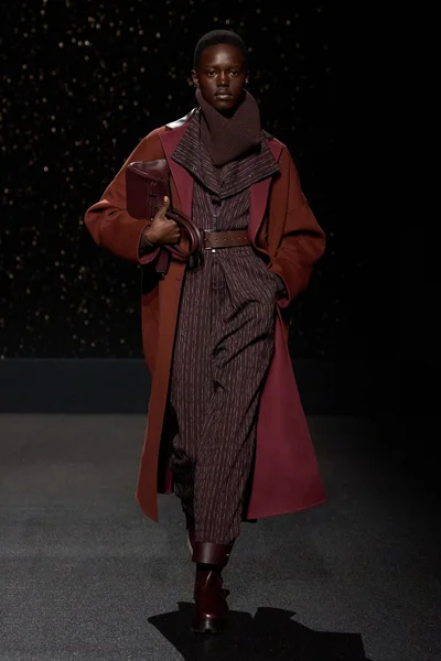 Look 14